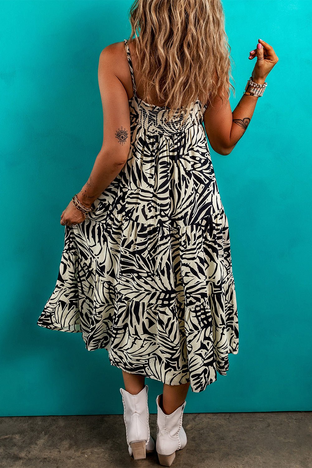 Tropical Elegance: Khaki Palm Print Dress - The Charming Petite